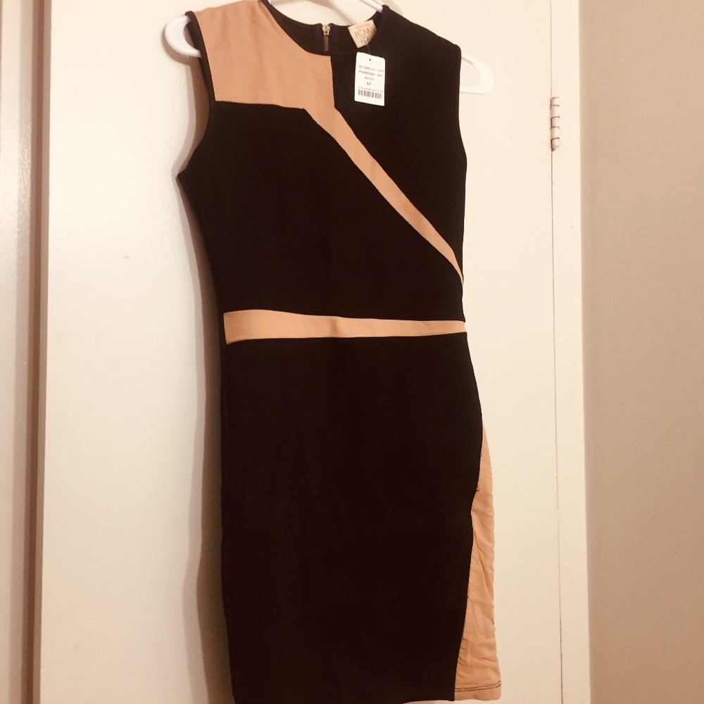 dress by Mendocino